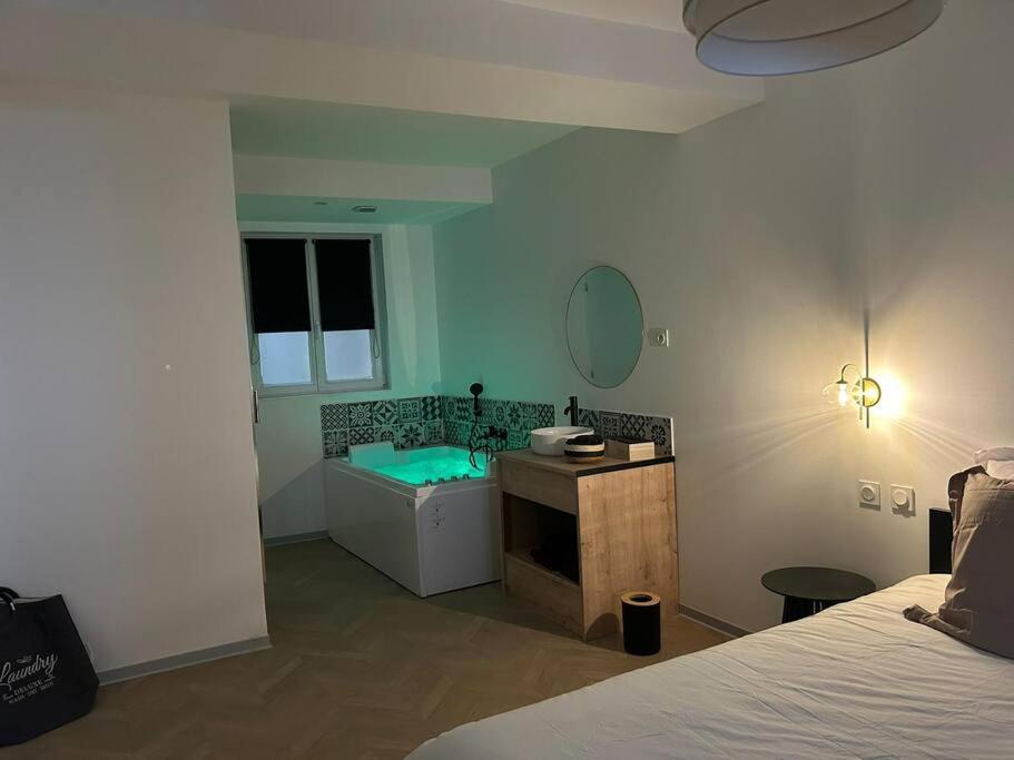 Appartement Spa 2 Pers-Couteliers-Centre Ville Moulins  Exterior foto